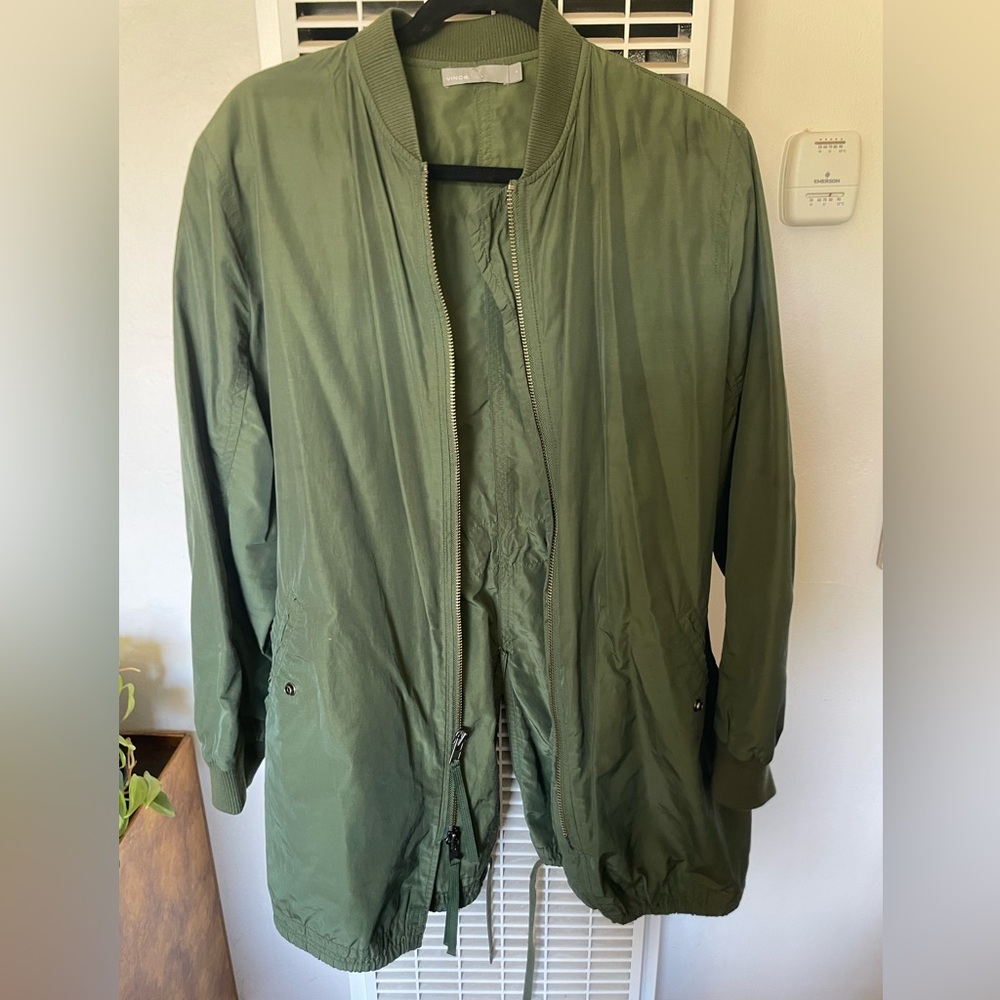 Vince. Coat. Size medium